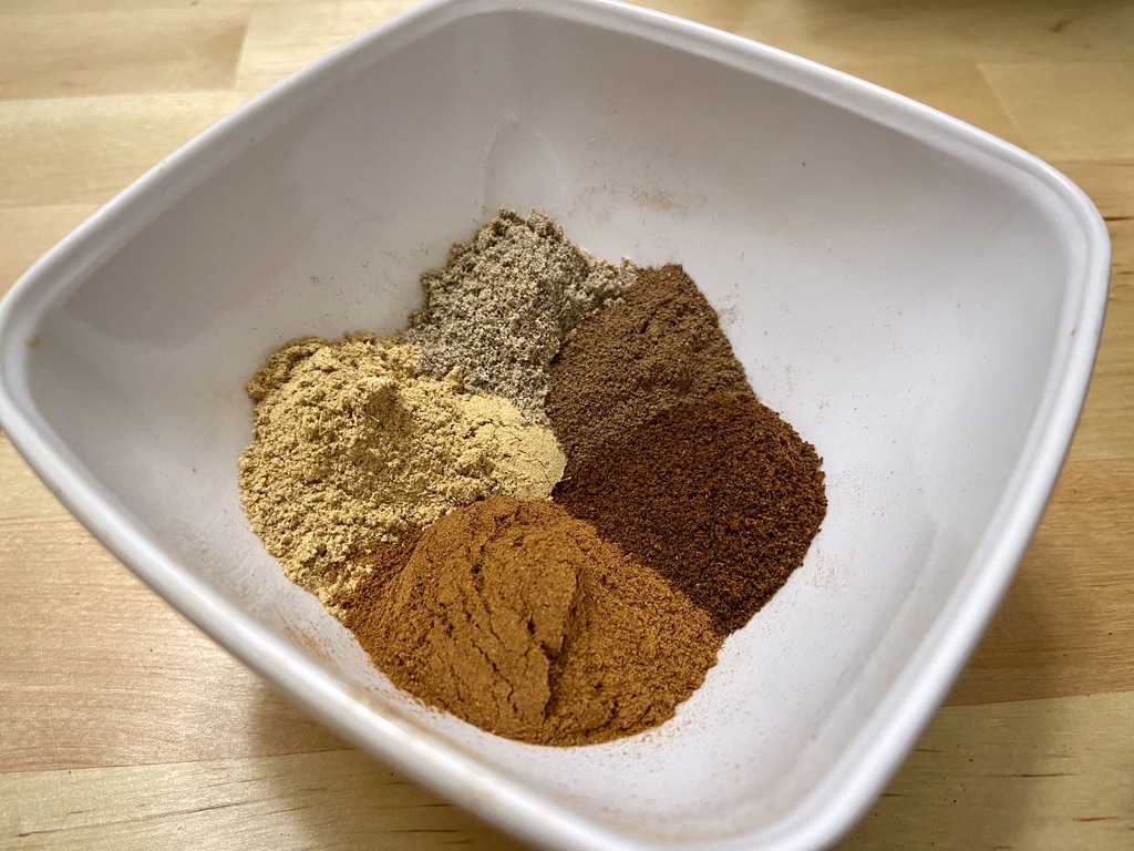 spices that make up chai spice mix